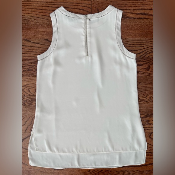 White House Black Market Sleeveless Women’s Top - Picture 3 of 7